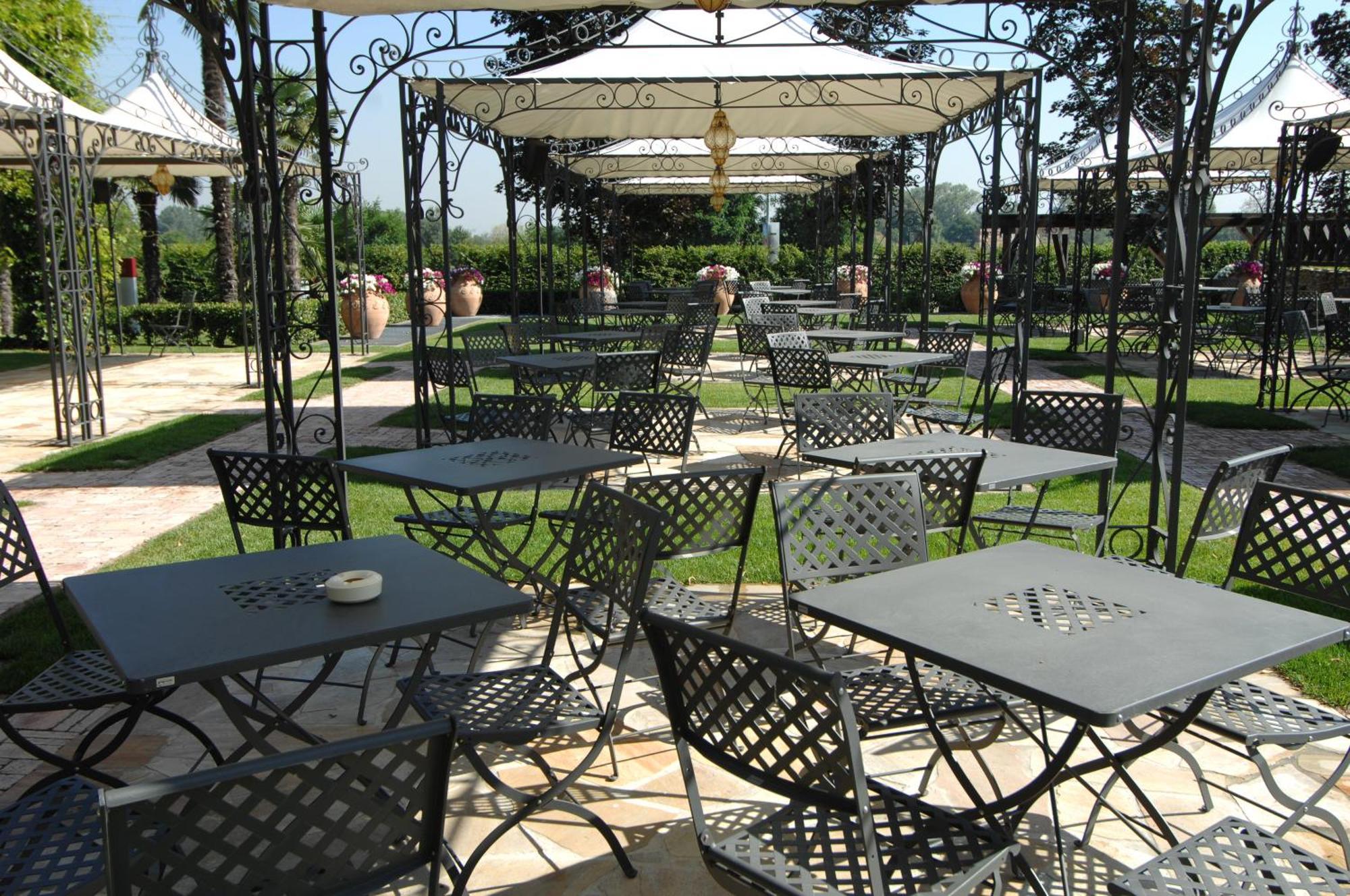 Royal Garden Assago Milano Hotel Restoran gambar